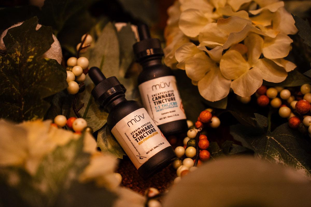 Discreet Cannabis: Tinctures