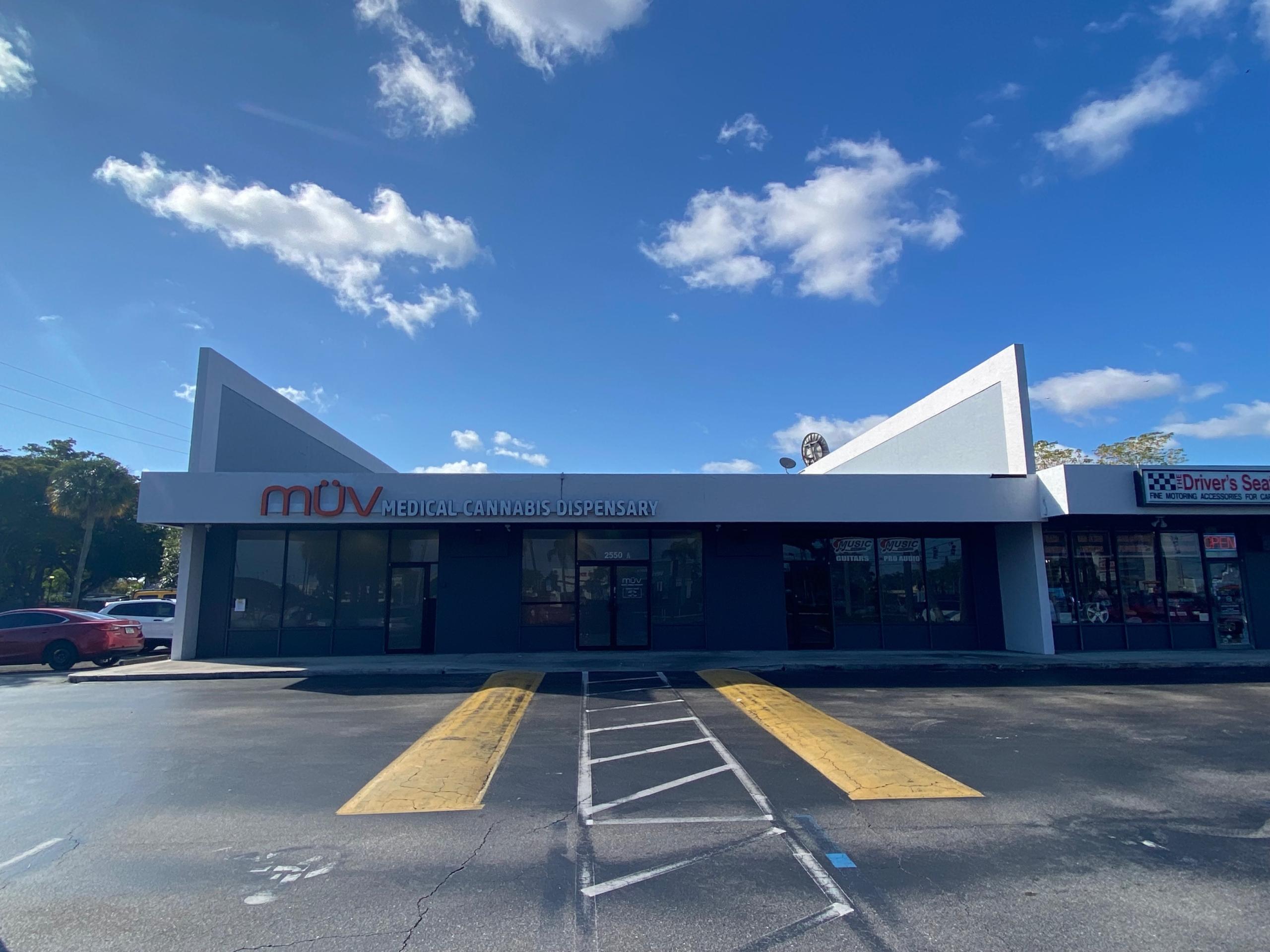 Outside MÜV West Palm Okeechobee Dispensary